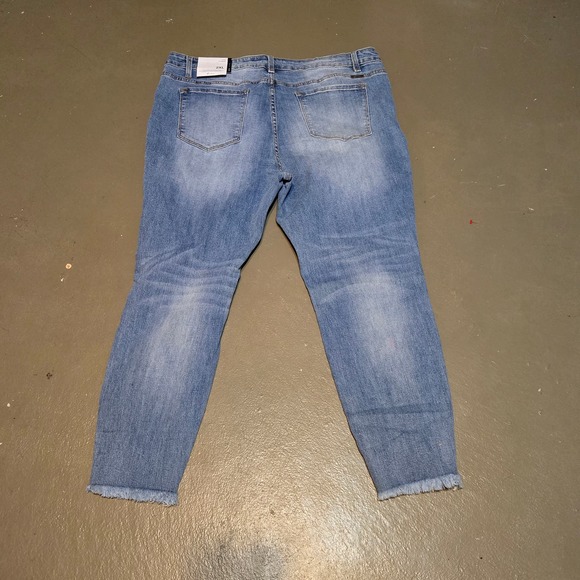 NWT Kancan Los Angeles‎ Mid Rise Ankle Skinny Curvy Denim Jeans Women's Size 2XL - Picture 2 of 5